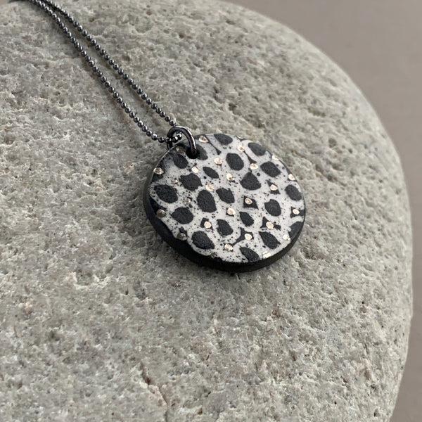 Monochrome Loops Necklace