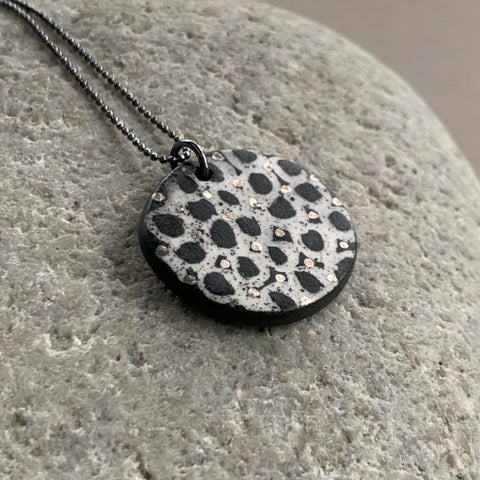 Monochrome Loops Necklace