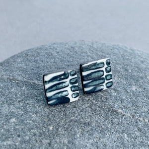 Lines Studs