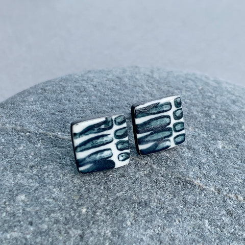 Lines Studs