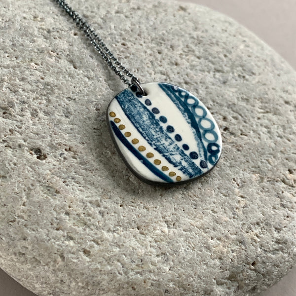 Seed Pod Lustre Necklace