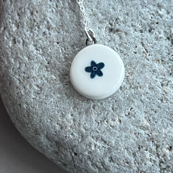 Round Flower Necklace