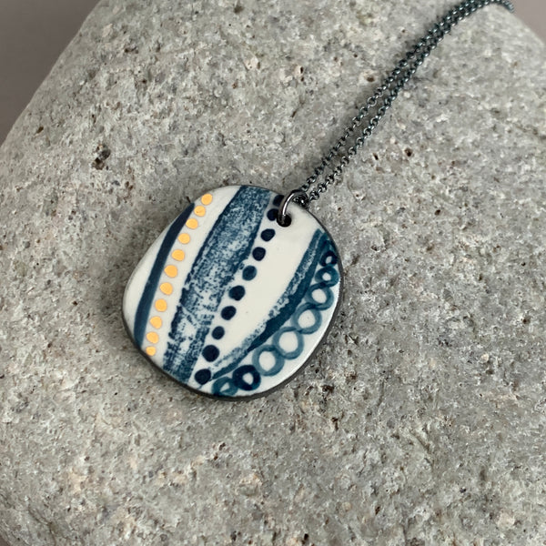 Seed Pod Lustre Necklace