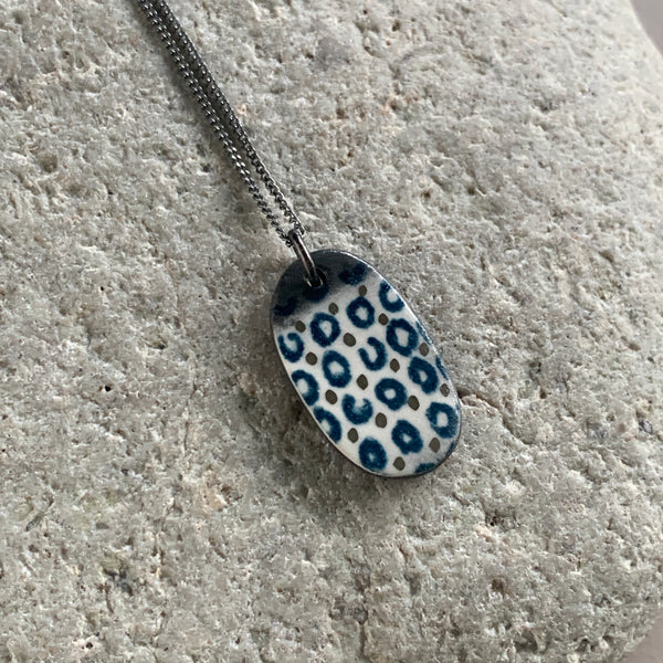 Oval Loops Lustre Necklace