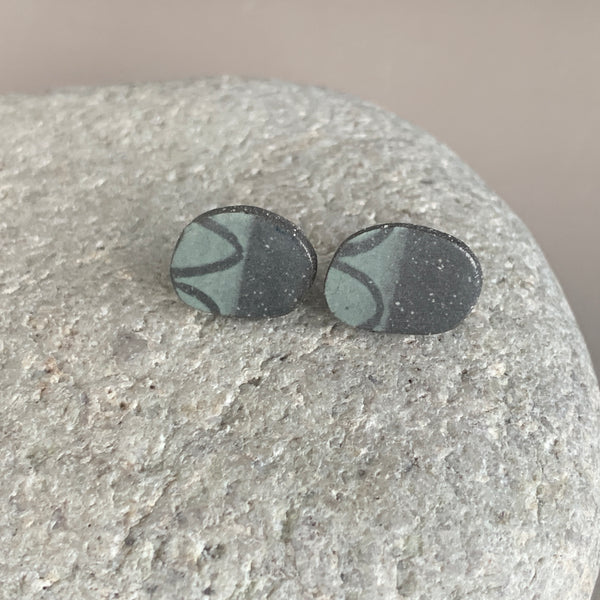 Small Pebble Studs