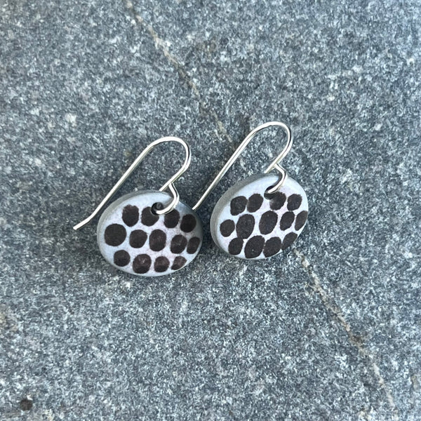 Pebble Spot Earrings