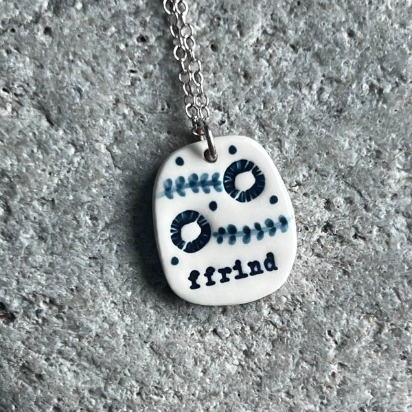Cymraeg / Welsh Pendants - Ffrind