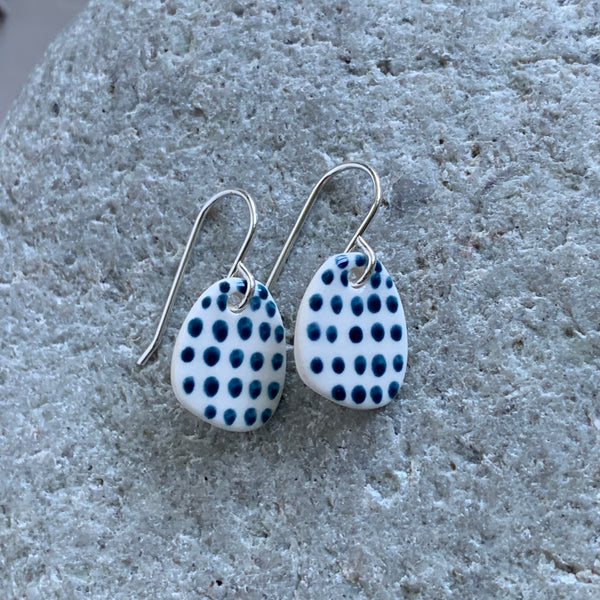 Dots Pebble Earrings