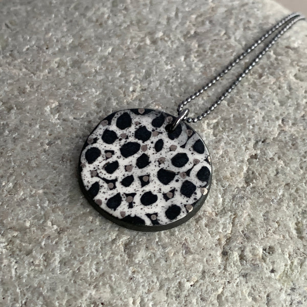Monochrome Loops Necklace