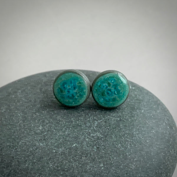 Aqua Studs