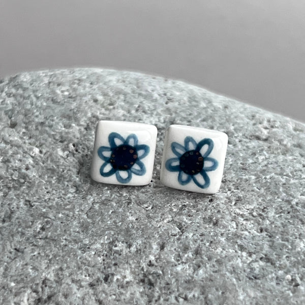 Flower Lustre Studs