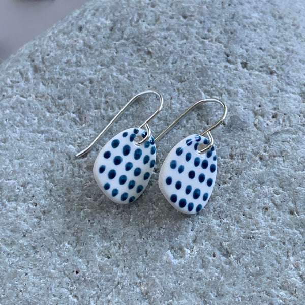 Dots Pebble Earrings