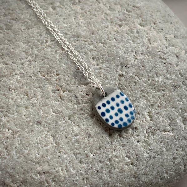 Dots Mini Coast Pendant