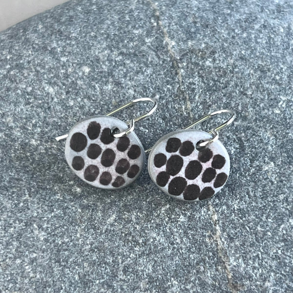 Pebble Spot Earrings