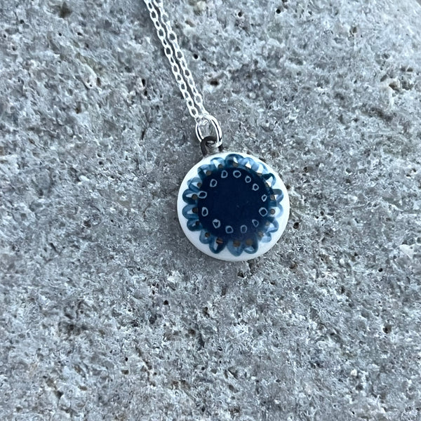 Round Flower Necklace