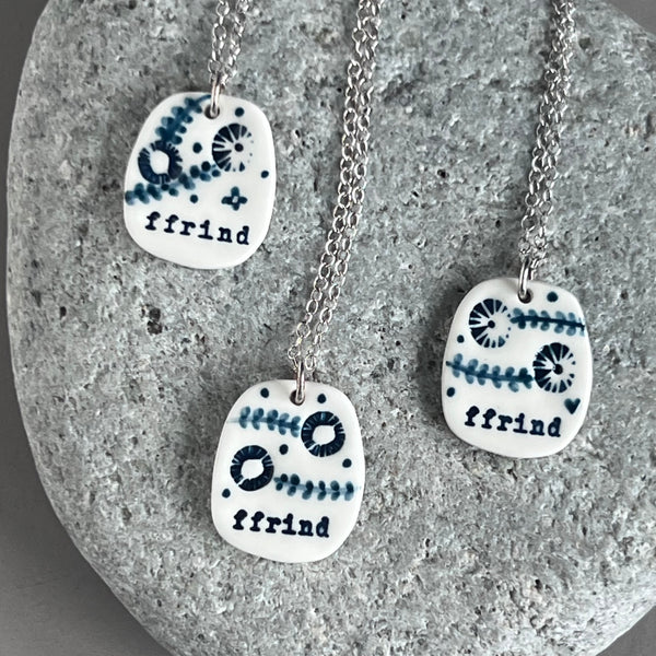 Cymraeg / Welsh Pendants - Ffrind