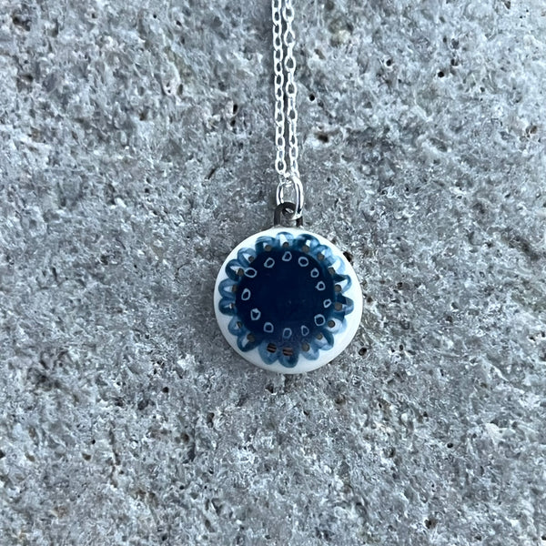 Round Flower Necklace