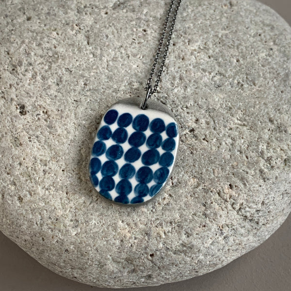 Large Dots Coast Necklace