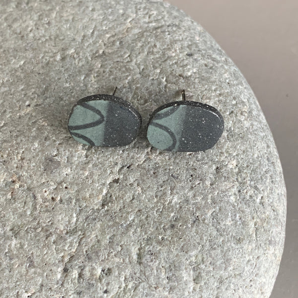Small Pebble Studs