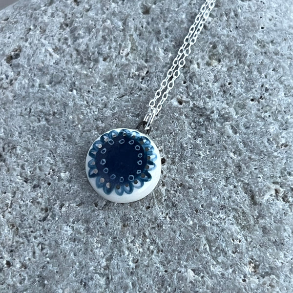 Round Flower Necklace