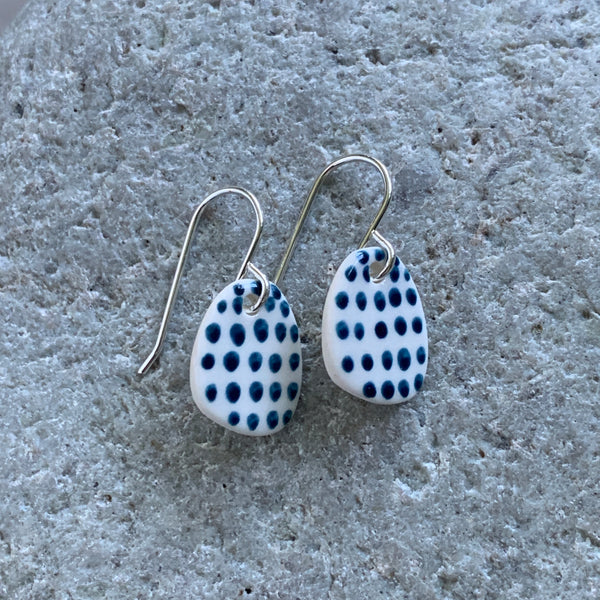 Dots Pebble Earrings