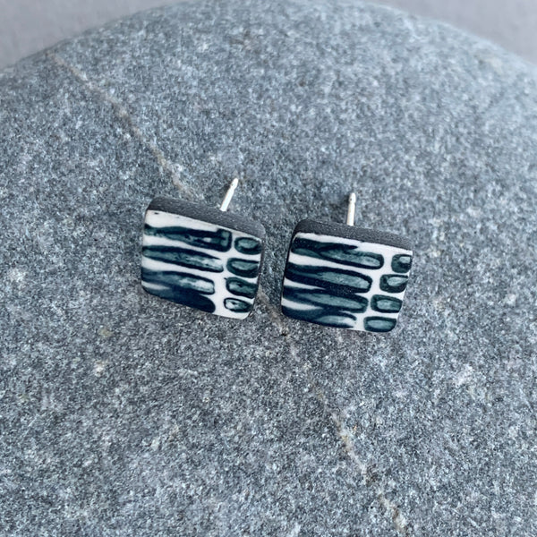 Lines Studs
