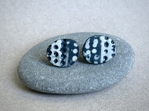 Large Pebble Studs #7