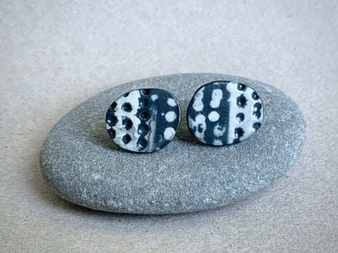 Large Pebble Studs #7