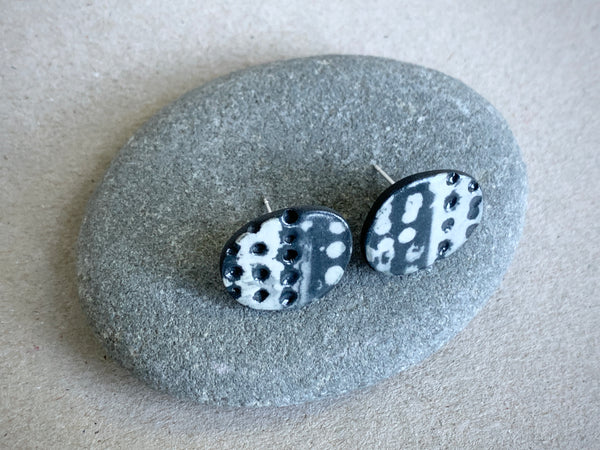 Large Pebble Studs #7