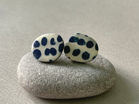 Large Pebble Studs #11